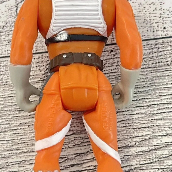 Star Wars Luke Skywalker Xwing Pilot 3.75” Action Figure The Power of Force POTF - Picture 7 of 8